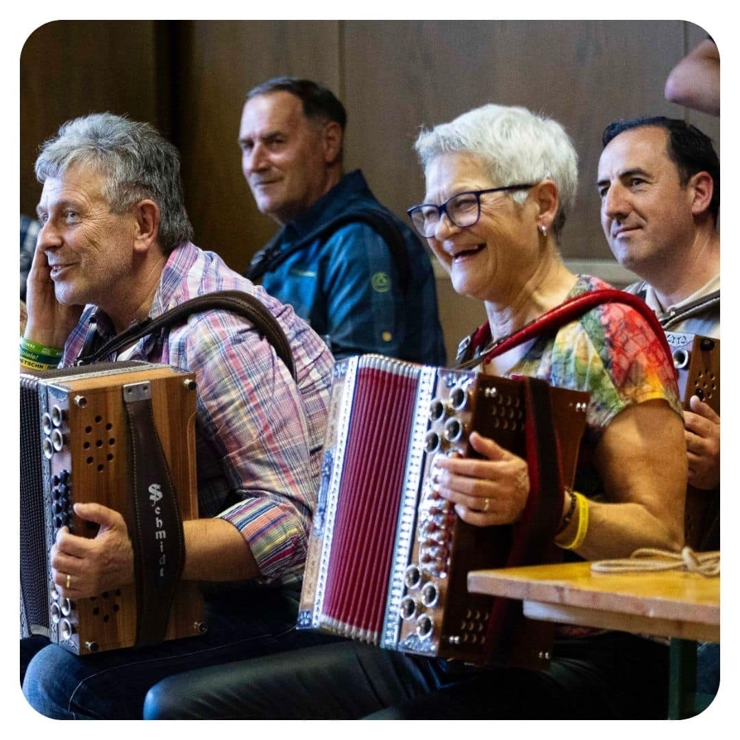 Quetschn Academy Schüler mit Harmonikas